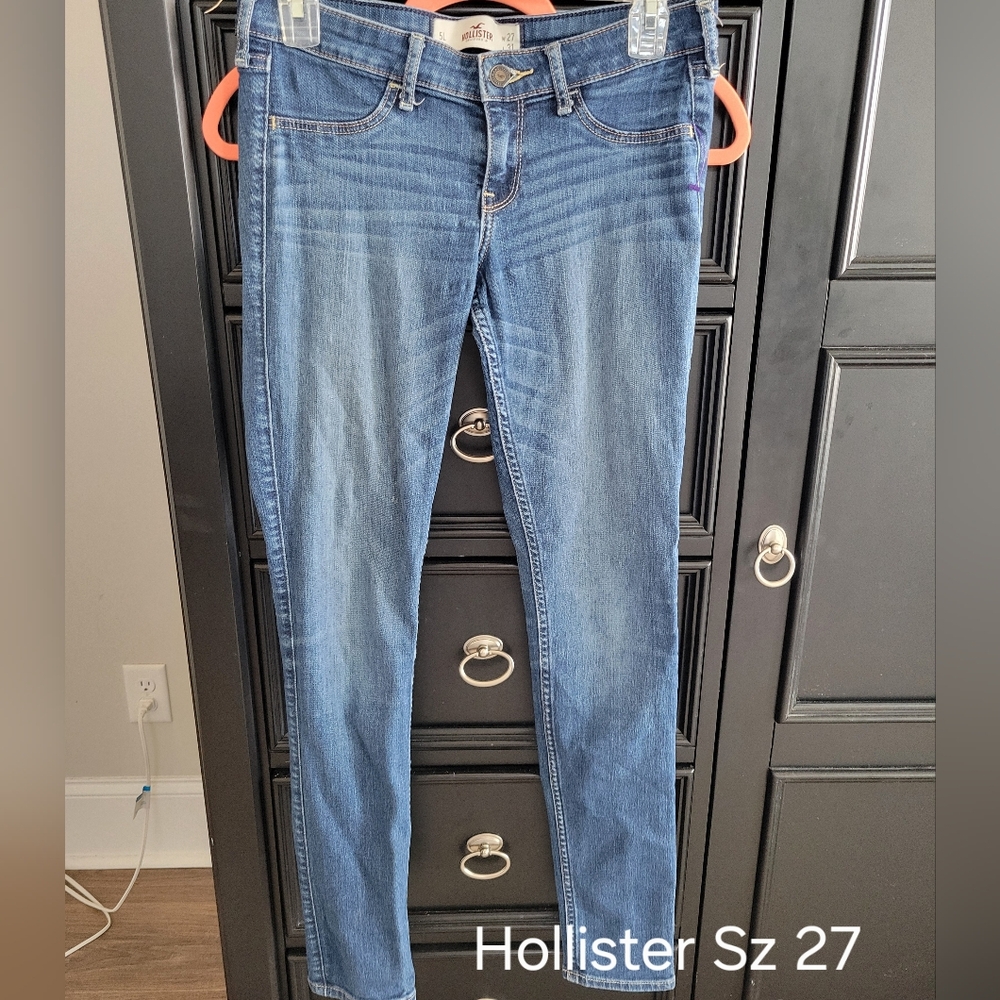 Hollister Women's Classic Blue Skinny Jeans